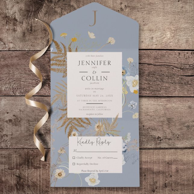 Invitación Todo En Uno Flores silvestres rusticas Monograma azul turbio n (Rustic Wildflowers Monogram Dusty Blue All in One Wedding Invitation without Dinner Options)