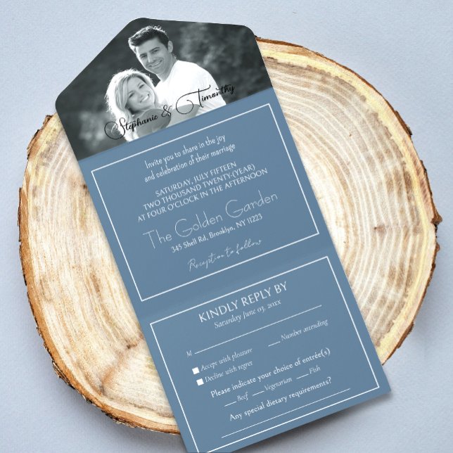 Invitación Todo En Uno Foto moderna y turbia boda azul RSVP (Simplify your wedding with our all-in-one invitation – convenience and beauty in a single card.)