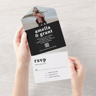 Invitación Todo En Uno Fuente retro negro Código QR Foto Boda moderno