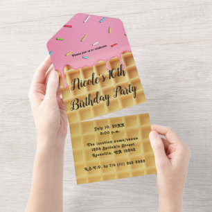 Invitación Todo En Uno Helado de fresa Cream Waffle Cone Cumpleaños