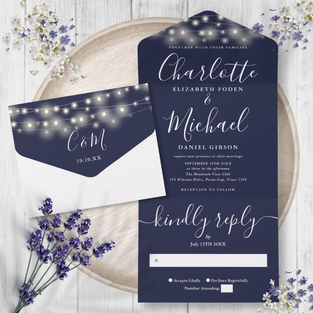 Invitación Todo En Uno Luces de Cuerda Azules Marino Bodas Modernas (Navy Blue String Lights Modern Script Wedding All In One Invitation)