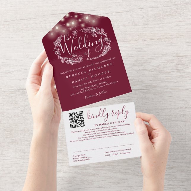 Invitación Todo En Uno Luces de Cuerda Rojas de Borgoña Código QR Boda (desgarro)