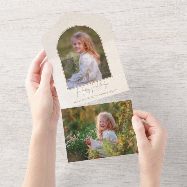 Invitación Todo En Uno Minimalist Typography Gold Arch Holiday Photo (desgarro)