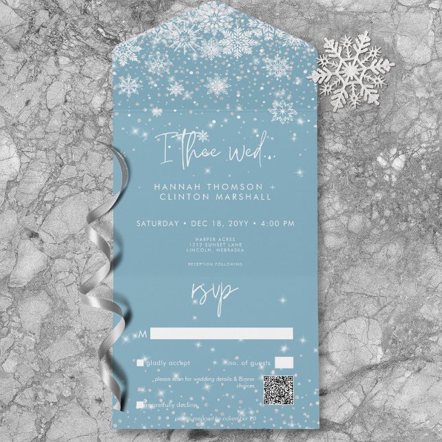 Invitación Todo En Uno Moderna espuma blanca copos de nieve Código QR azu (Modern White Sparkle Snowflakes Blue QR Code All In One Invitation)