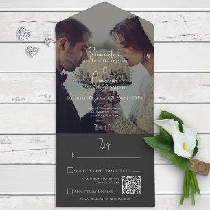 Invitación Todo En Uno Moderna imagen elegante de color negro código QR