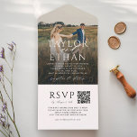 Invitación Todo En Uno Moderna y elegante foto de matrimonio Código QR<br><div class="desc">Moderno y elegante foto Boda en blanco y negro Código QR Todo en una sola invitación es una única opción de tres veces invitada que se encerrará, sellará, se enviará por correo a los invitados con la opción de RSVP online; ¡no hay necesidad de sobres! El diseño presenta una foto...</div>