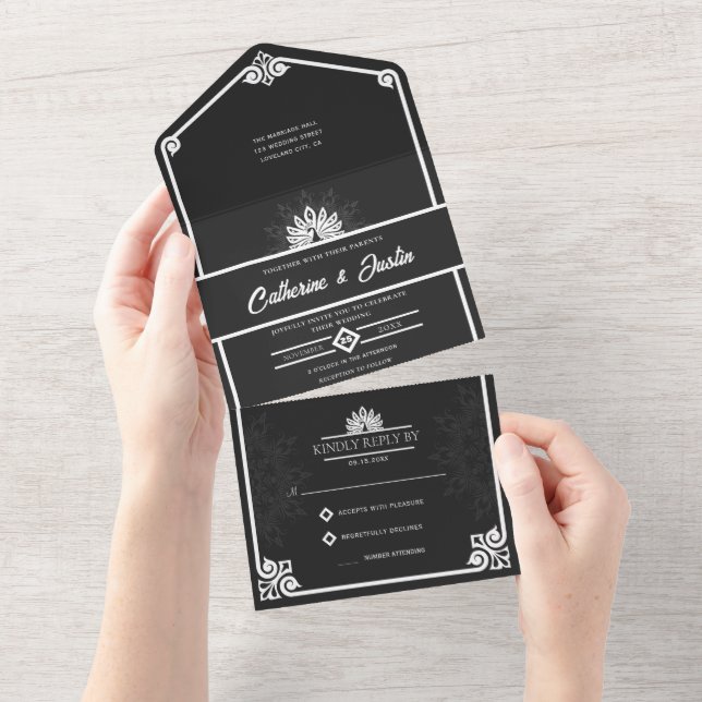 Invitación Todo En Uno Moderno Art Deco Peacock Blanco y Negro Boda (desgarro)