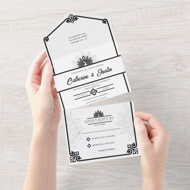 Invitación Todo En Uno Moderno Art Deco Peacock Negro y Boda Blanco (desgarro)