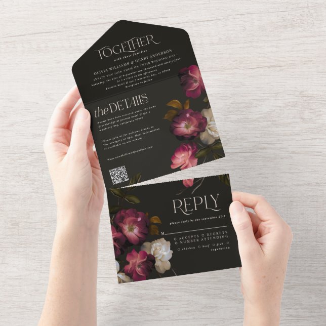 Invitación Todo En Uno Moody Floral Dark Chic Burgundy Wedding QR Code (desgarro)