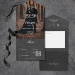 Invitación Todo En Uno Moody Gothic Black Elegant Photo QR Code<br><div class="desc">DISPONIBLE CON O SIN CÓDIGO QR PARA ESCAPAR EN LA ZONA RSVP O CON O SIN OPCIONES PARA CENAR. Este diseño es sencillo pero oscuro. Una cubierta gris oscura transparente cubre la foto que añades, dándole un aspecto antiguo y vintage. El texto tiene un aspecto antiguo, gótico, y el exterior...</div>