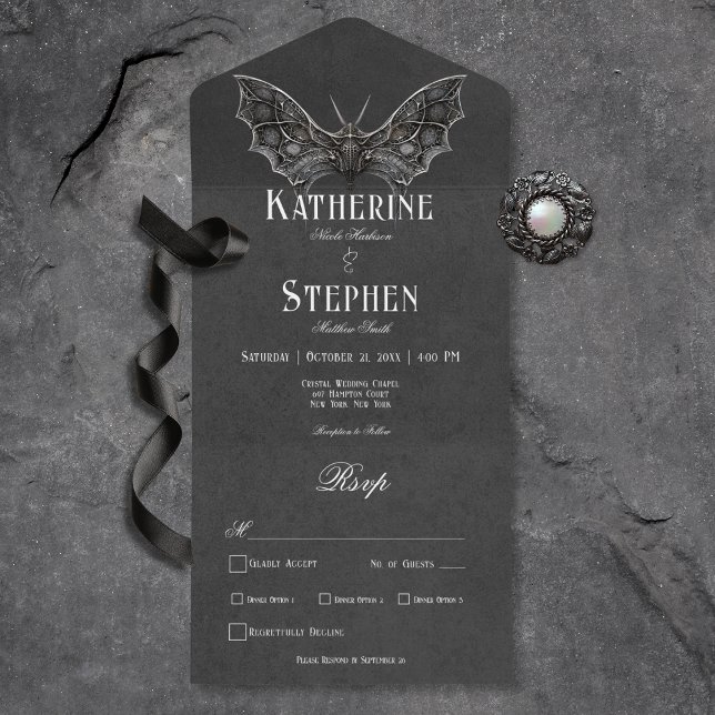 Invitación Todo En Uno Moth gótica Moody cena en blanco y negro (Gothic Moth Moody Black & White All In One Wedding Invitation with Dinner Options)