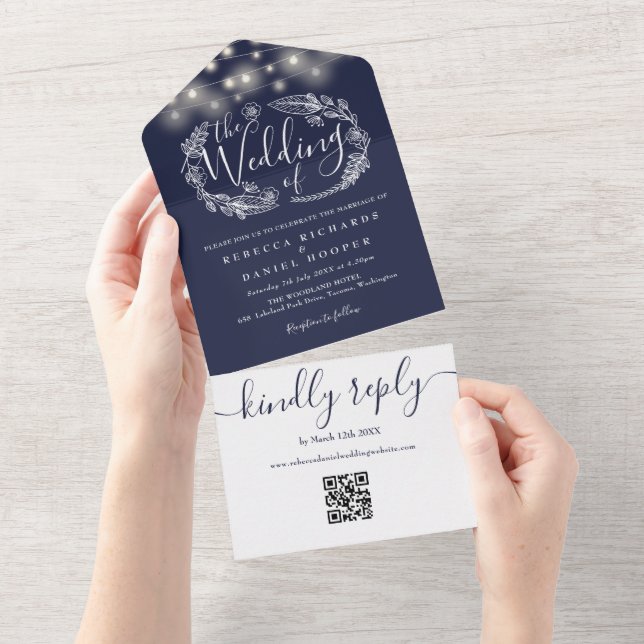 Invitación Todo En Uno Navy Blue String Lights QR Code Boda (desgarro)