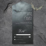 Invitación Todo En Uno Oscuro Moody Midnight Bat & Fog No Dinner Boda<br><div class="desc">DISPONIBLE CON CÓDIGO QR O CON O SIN OPCIONES DE SELECCIÓN DE CENAS. Entrar en el reino del amor eterno y el encanto con nuestra cautivadora invitación a bodas góticas. Descubre la mística de tu historia de amor con este diseño fascinante, donde la sencillez se encuentra con la elegancia en...</div>