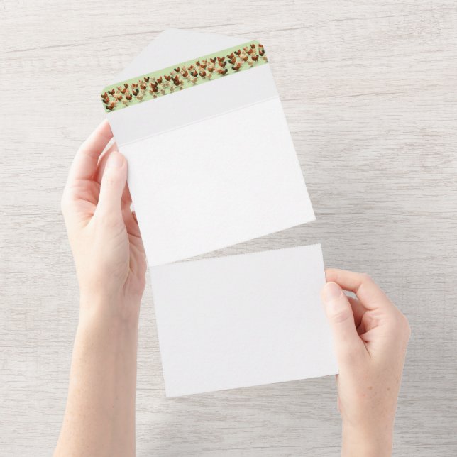 Invitación Todo En Uno Pollo sobre fondo verde claro (desgarro)
