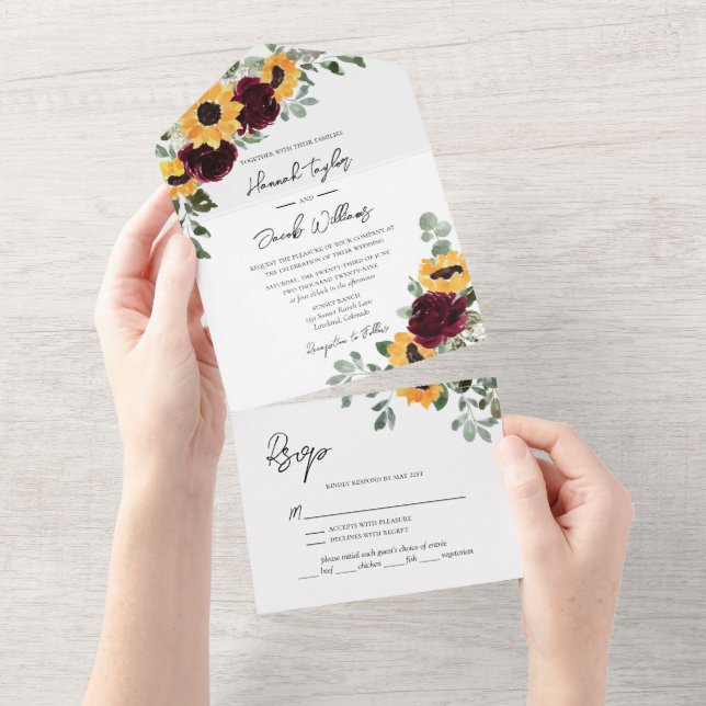 Invitación Todo En Uno Rosas de girasoles rusos se casan con RSVP (desgarro)