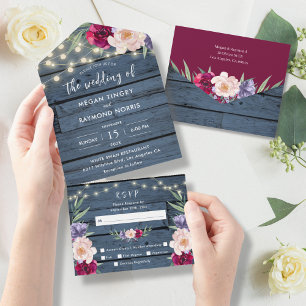 Invitación Todo En Uno Rustic Blue Wood String Lights   Boda de Borgoña