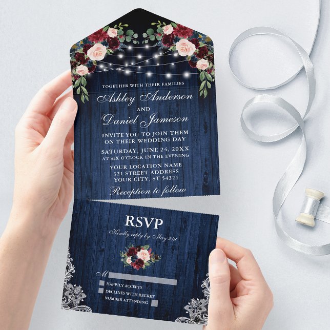 Invitación Todo En Uno Rústico Boda Floral Blue Wood Luces Lace (All In One Wedding Invitation with tear off RSVP Card)