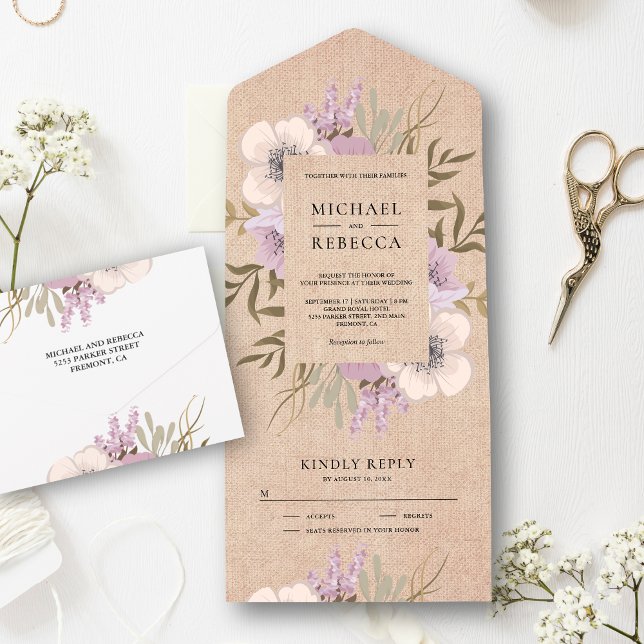 Invitación Todo En Uno Rústico Burlap Mauve Purple Floral Bouquet Boda (Subido por el creador)