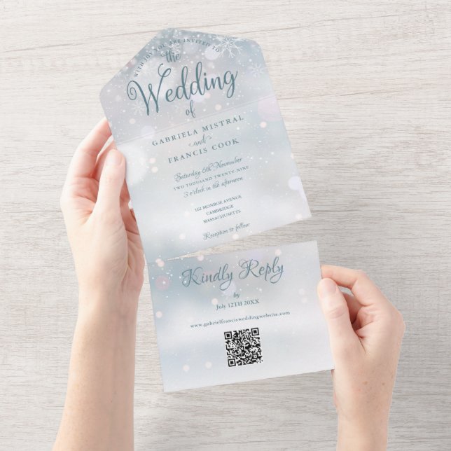 Invitación Todo En Uno Snowflakes Código QR Boda de Invierno Monograma (desgarro)