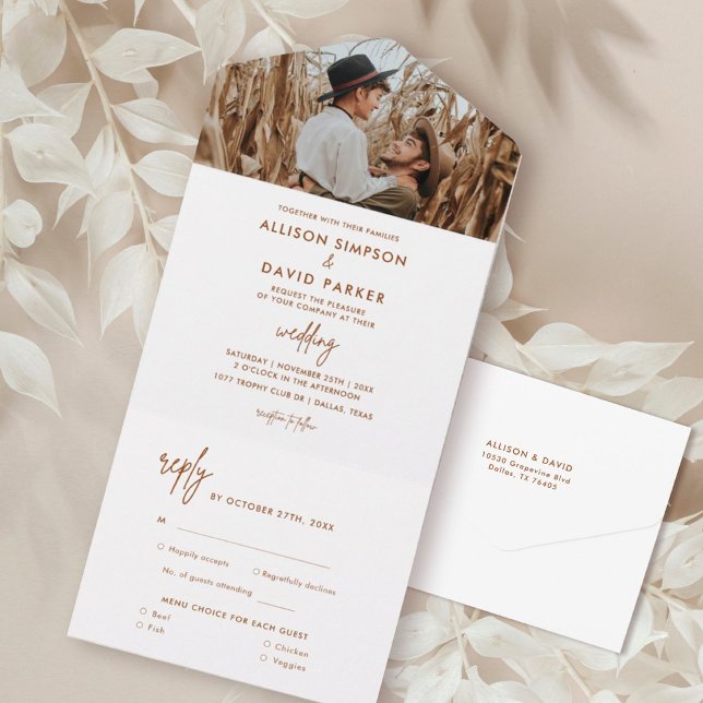 Invitación Todo En Uno Terracotta Rust Boda moderno foto (Subido por el creador)