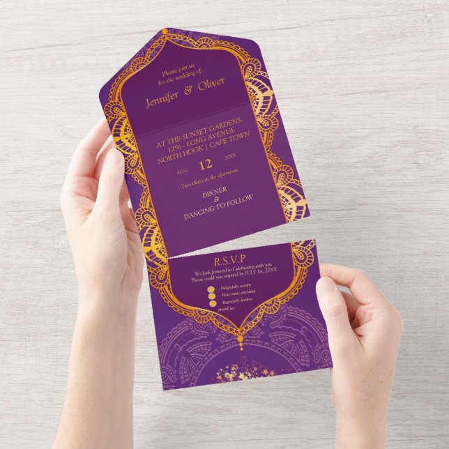 Invitación Todo En Uno Violet con Mandalas doradas (desgarro)