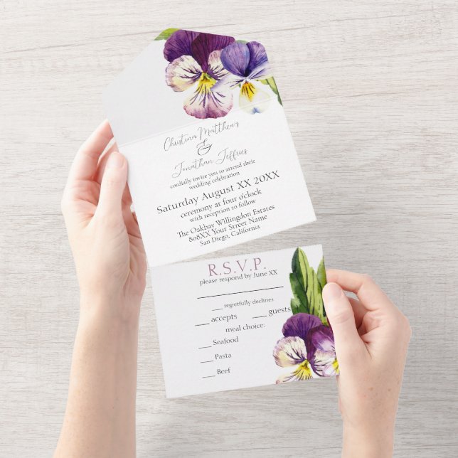 Invitación Todo En Uno Violetas de acuarela románticas (desgarro)