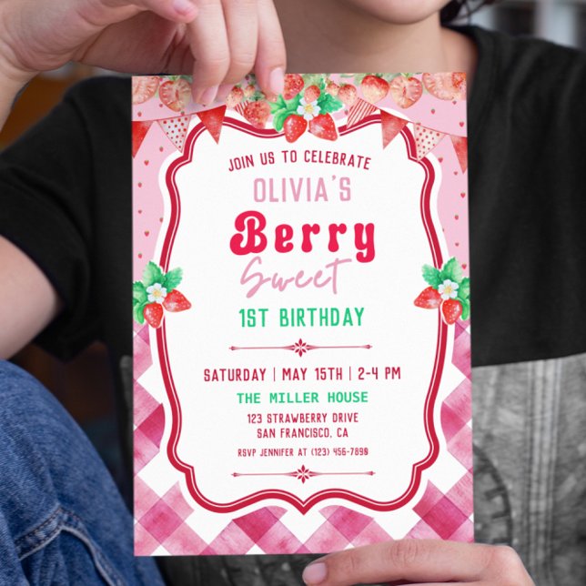 Invitación Torta de fresa rápida Chica de primer cumpleaños F (Strawberry shortcake party invitation)
