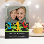 Invitación Trampoline Twins Birthday 2 Foto<br><div class="desc">Los niños pisotean invitaciones de cumpleaños que incluyen parque trampolino,  saltos para niños,  2 fotos de sus hijos y un moderno patrón de celebración que es fácil de personalizar.</div>