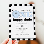 Invitación TRAVIS One Happy Dude Smile Face First Birday<br><div class="desc">Esta invitación de un feliz tipo de primer cumpleaños presenta un divertido tipo de letra retro y una cara de sonrisa azul con un fondo a cuadros. ¡Esta invitación es perfecta para que tu hombrecito celebre su primer gran cumpleaños! Par con cualquier cosa en la colección TRAVIS para un aspecto...</div>