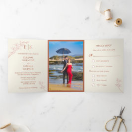 Invitación Tri-Fold Boda De Flores Sin Tiempo