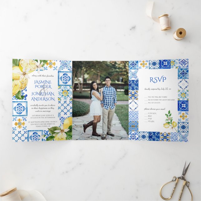 Invitación Tríptica Azulejos azules mediterráneos / Boda de lémones am (Interior)