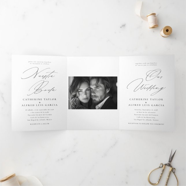 Invitación Tríptica Boda bilingüe inglés de Nuestra Boda (Interior)