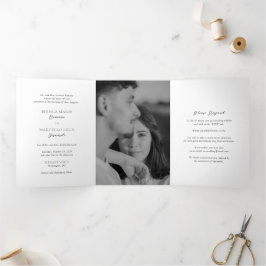 Invitación Tríptica Boda Clásica en Blanco y Negro Atemporal