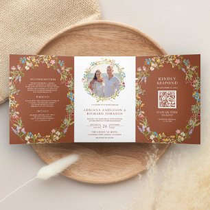 Invitación Tríptica Boda Código QR Foto Flor Silvestre Boho Terracota