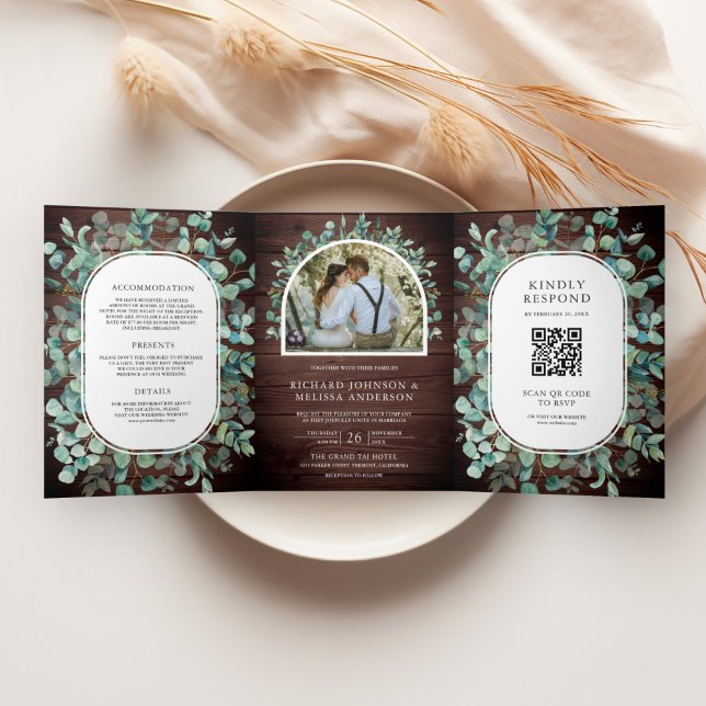Invitación Tríptica Boda Código QR Madera de Granero Foto Eucalipto Rú (Subido por el creador)