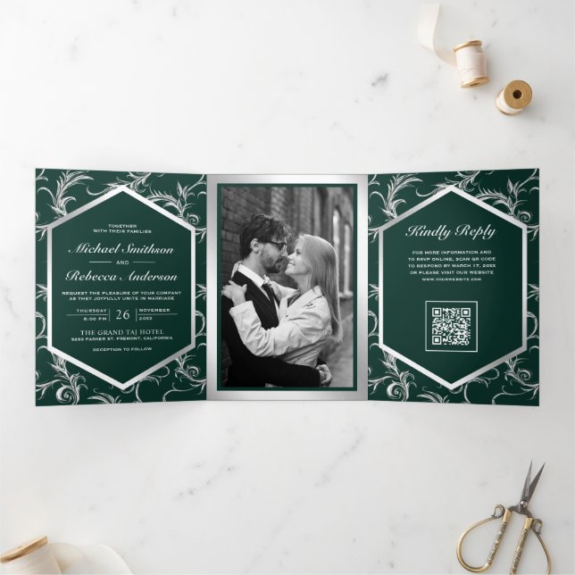 Invitación Tríptica Boda Código QR Verde Esmeralda Plateado Florece (Interior)