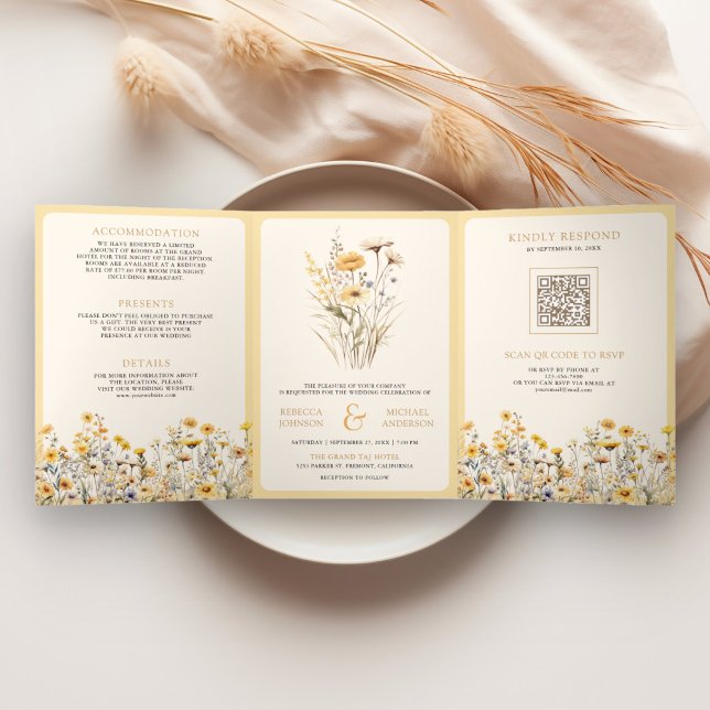 Invitación Tríptica Boda con código QR de foto de flores silvestres bo (Subido por el creador)
