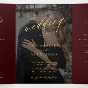 Invitación Tríptica Boda con código QR de respuesta RSVP en oro y burd