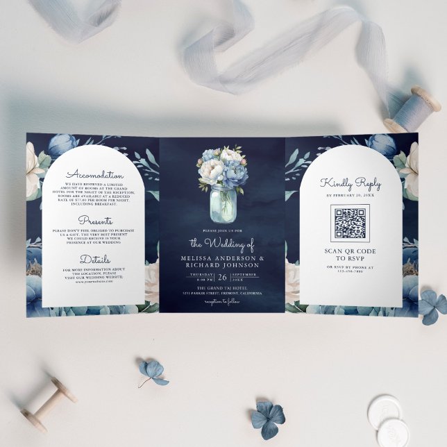 Invitación Tríptica Boda de código QR de Marina Blue Peony Mason Jar (Subido por el creador)