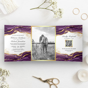 Invitación Tríptica Boda de código QR de tinta abstracta de oro púrpur