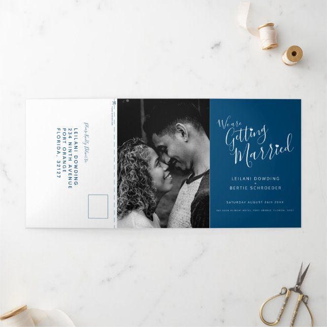 Invitación Tríptica Boda de corazón blanco azul (Exterior)