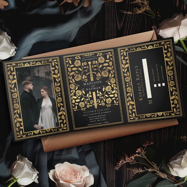 Invitación Tríptica Boda de espadas medievales Black Royal (Subido por el creador)