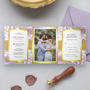 Invitación Tríptica Boda de Foto de Mármol Lavanda Pastel Brillo Dorad