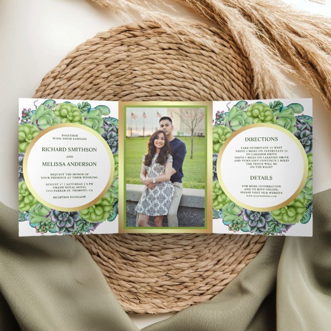 Invitación Tríptica Boda de foto de Wreath verde botánico exitoso (Subido por el creador)