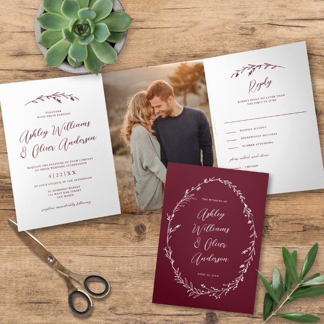 Invitación Tríptica Boda de foto del Boho Rustic Burgundy Wildflower (Subido por el creador)