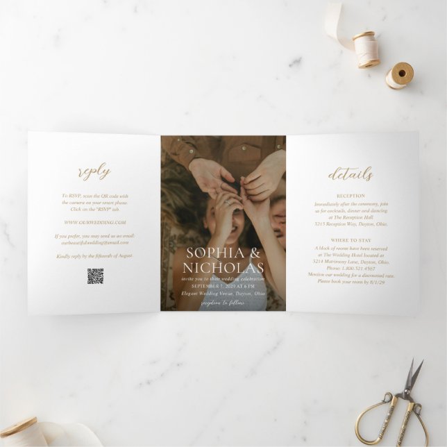 Invitación Tríptica Boda de Foto Moderna de Oro Simple (Interior)