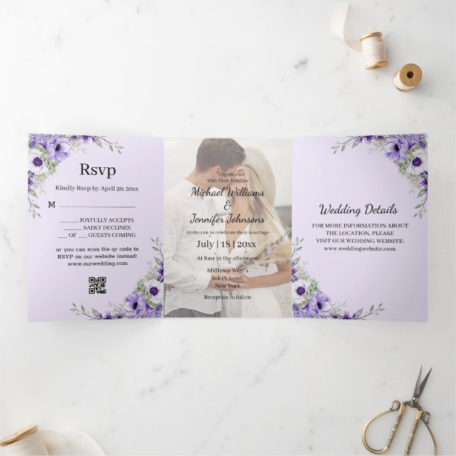 Invitación Tríptica boda de fotografía floral púrpura de escritura mod (Interior)