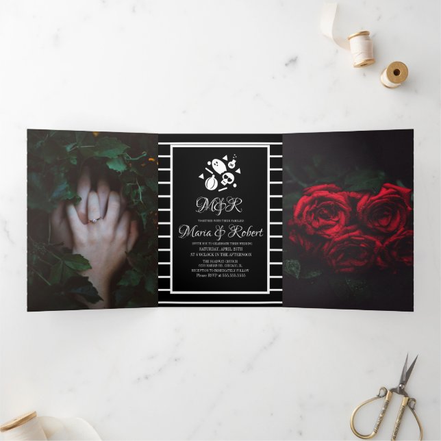 Invitación Tríptica Boda de Halloween Rayas Góticas Calavera (Interior)