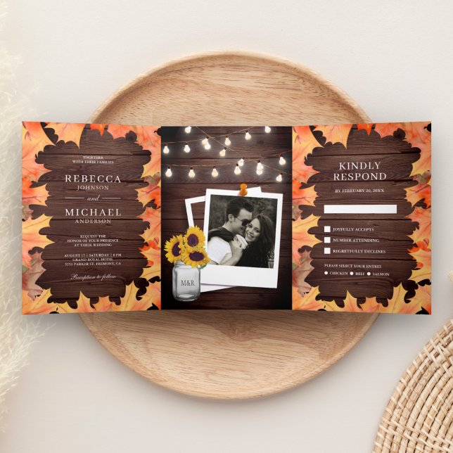 Invitación Tríptica Boda de hojas de arce de otoño de madera rústica F (Subido por el creador)