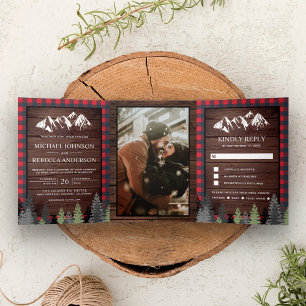 Invitación Tríptica Boda de montaña de plaid rojo de madera rústica
